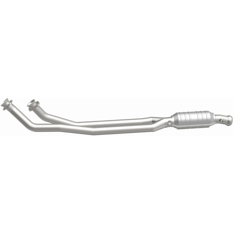 MagnaFlow Conv Volvo 6.5X4 2/2.5 - 23954
