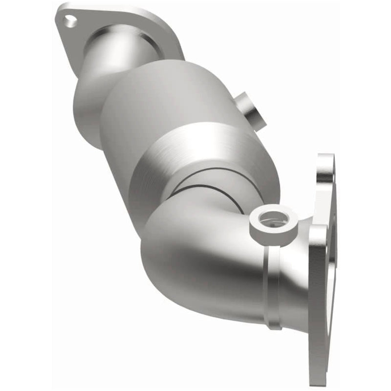MagnaFlow Direct Fit Catalytic Converter 15-19 Ram 1500 3.6L OEM Grade Fed/EPA Compliant Manifold - 22-177