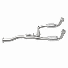 Load image into Gallery viewer, MagnaFlow Direct Fit Catalytic Converter 07 Jeep Liberty 3.7L - 23957