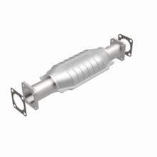 Load image into Gallery viewer, MagnaFlow Direct Fit Catalytic Converter 91-94 Isuzu Rodeo 3.1L V6 - 3391657