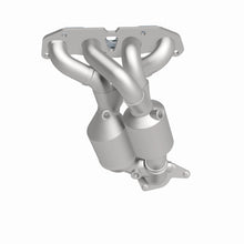 Load image into Gallery viewer, MagnaFlow OEM Grade 07-12 Nissan Sentra L4-2.5LGAS Direct Fit Federal Catalytic Converter - 51591