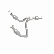 Load image into Gallery viewer, MagnaFlow Direct Fit Catalytic Converter 2015 GMC Yukon XL V8 6.2L - 52617