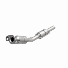 Load image into Gallery viewer, MagnaFlow Direct Fit Catalytic Converter 03-04 Pontiac Vibe 1.8L - 444312