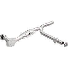 Load image into Gallery viewer, MagnaFlow Direct Fit Catalytic Converter 99 F150/250 4.6L P/S - 93395