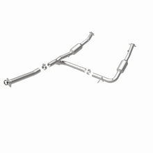 Load image into Gallery viewer, MagnaFlow Direct Fit Catalytic Converter OEM 2004-2005 Ford Explorer/Mercury Mountaineer Underbody - 4551013