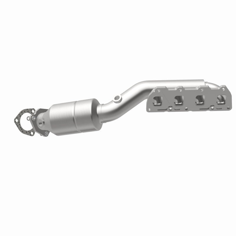 MagnaFlow Direct Fit Catalytic Converter 02-04 VW Passat 4.0L - 51197