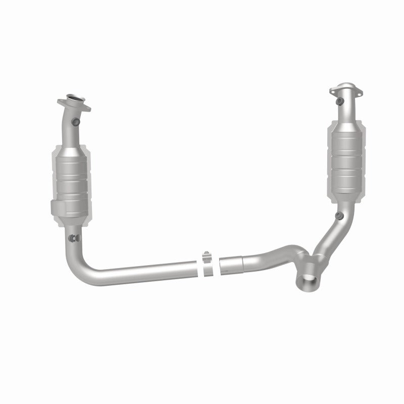 MagnaFlow Direct Fit Catalytic Converter 2006 Dodge RAM 1500 Pickup 5.7L Solid Front Axle - 49711