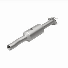 Load image into Gallery viewer, MagnaFlow 09-10 Ford F-550 Super Duty V10 6.8L Rear Underbody Direct Fit Catalytic Converter - 280434