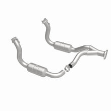 Load image into Gallery viewer, MagnaFlow DF Cat Conv 08-10 Ford F-250/F-250 SD/F-350/F-350 SD 5.4L/6.8L/F-450 SD 6.8L Y-Pipe Assy - 51760