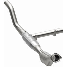 Load image into Gallery viewer, MagnaFlow Direct Fit Catalytic Converter 97-98 Ford F-150 Pickup 4.2L P/S 4WD - 93429