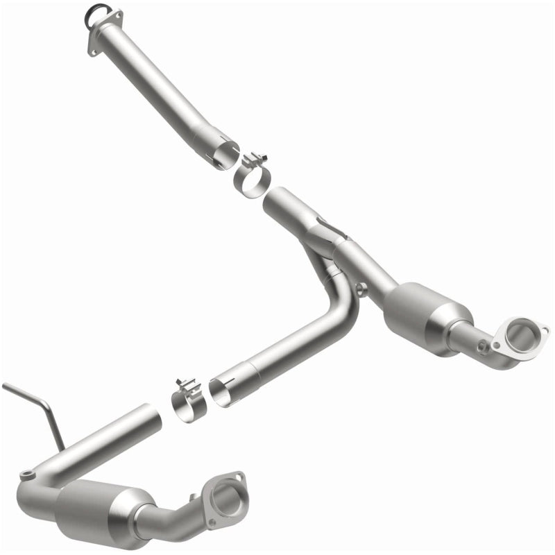 MagnaFlow Direct Fit Catalytic Converter OEM 2004-2005 Ford Explorer/Mercury Mountaineer Underbody - 4551013