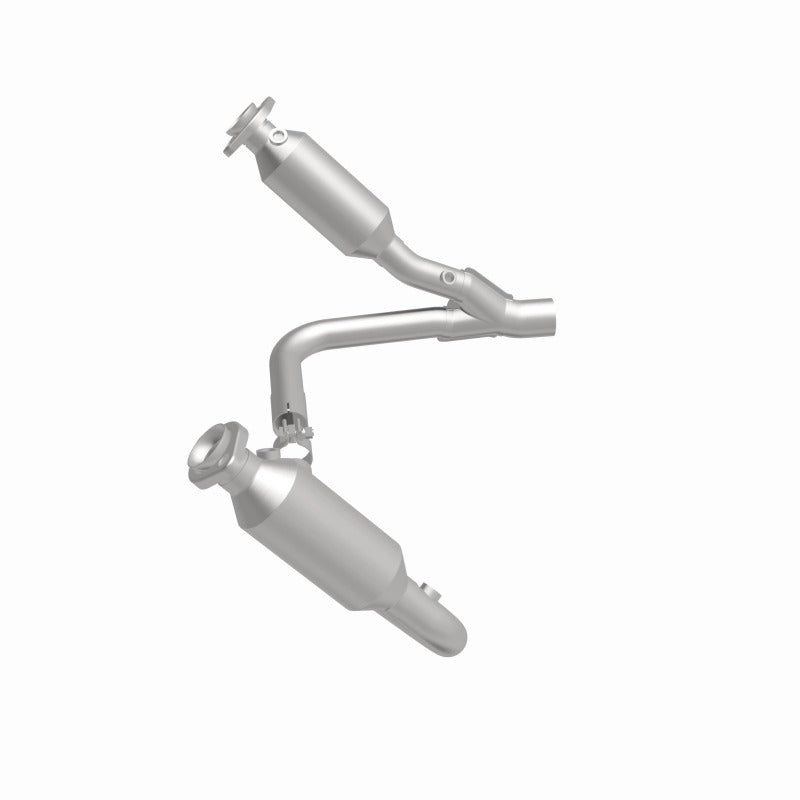 MagnaFlow Direct Fit Catalytic Converter California Grade 07-08 Dodge Durango 3.7L - 5551832