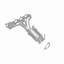 Load image into Gallery viewer, MagnaFlow 08-10 Pontiac G6 2.4L Underbody Direct Fit CARB Compliant Manifold Catalytic Converter - 5531060