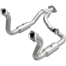 Load image into Gallery viewer, MagnaFlow 08-10 Ford F-250 Super Duty 5.4L Direct Fit Converter - 5551760