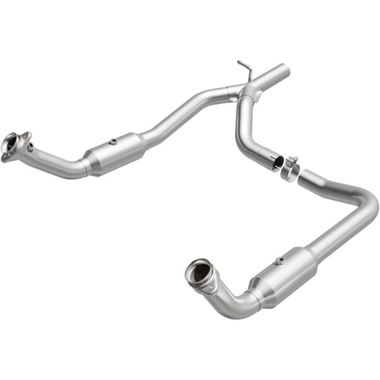 MagnaFlow 09-14 Ford E-250 4.6L Direct Fit Converter - 5551153
