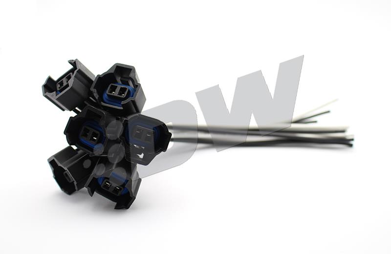 DeatschWerks 96-99 Nissan I30 VQ30 / RB25DET / Maxima VQ30de / 300zx 950cc Side Feed Injectors - 02J-01-0950-6