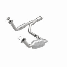 Load image into Gallery viewer, MagnaFlow Direct Fit Catalytic Converter 06-09 TB/Envoy 5.3/6.0 OEM - 49650