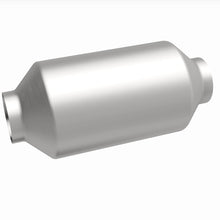 Load image into Gallery viewer, MagnaFlow GM 3500/4500 HD 6.0L 3in Universal Converter - 51809