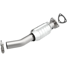 Load image into Gallery viewer, MagnaFlow 04-05 Suzuki Forenza 2.0L Direct Fit Converter - 557812
