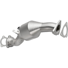 Load image into Gallery viewer, MagnaFlow Direct Fit Catalytic Converter 11-15 Audi Q7 V6 3.0L - 2.5in Pipe Dia 24.5in L - 52400