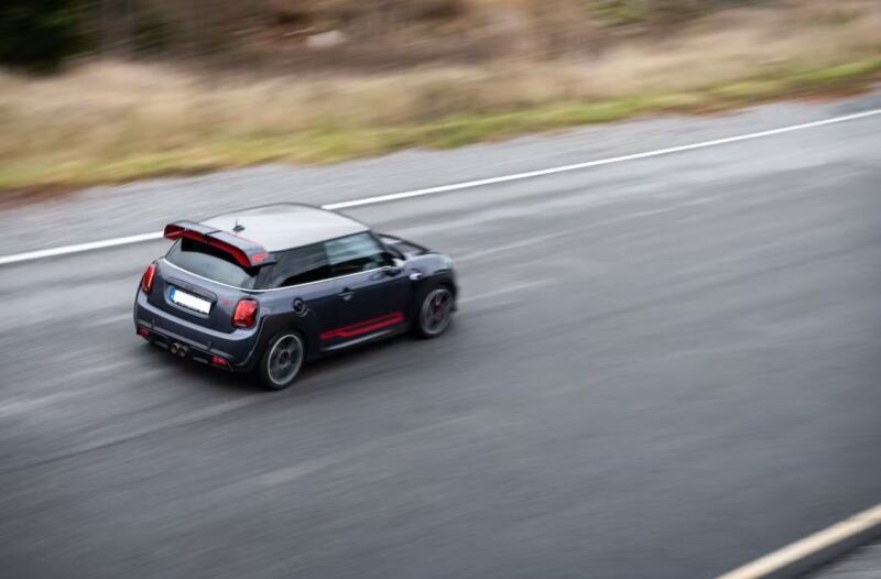 Ohlins 15-21 MINI Cooper/Cooper S (F55/F56/F57) FWD Road & Track Coilover System - MCS MU00S1