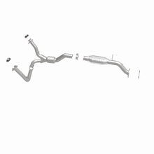 Load image into Gallery viewer, MagnaFlow Conv DF 00-05 Chevy Blazer / 00-05 GMC Jimmy / 00-01 Olds Bravada 4.3L 4dr 2WD - 23716