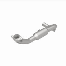 Load image into Gallery viewer, MagnaFlow 05-06 Lincoln Navigator 5.4L Direct Fit Catalytic Converter - Passenger Side - 4651507