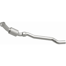 Load image into Gallery viewer, MagnaFlow Direct Fit Catalytic Converter 06-14 Chrysler 300 5.7L - 5561585