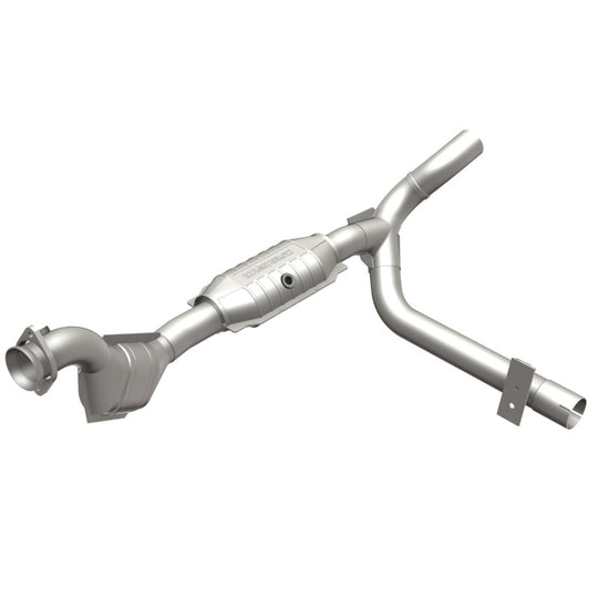 MagnaFlow Direct Fit Catalytic Converter 01 Ford Trucks 4.6L - 51839