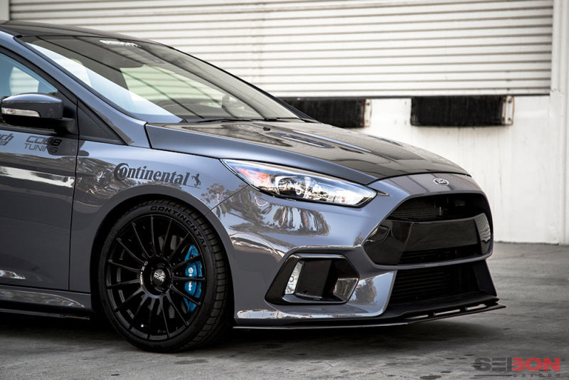 Seibon 16-18 Ford Focus RS Carbon Fiber Fog Light Surrounds - FLS16FDFO