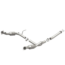 Load image into Gallery viewer, MagnaFlow DF Cat. Conv3/04-05 Ford Explorer 4.0L / 3/04-05 Mercury Mountaineer Y-Pipe Assembly - 93111