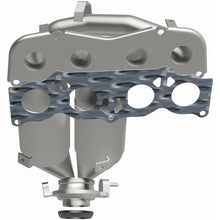 Load image into Gallery viewer, MagnaFlow Direct Fit Catalytic Converter 01-06 Toyota Highlander 2.4L - 23085