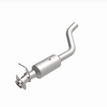 Load image into Gallery viewer, MagnaFlow 22-24 Ford F-650 V8 7.3L Underbody Direct Fit Catalytic Converter - 280444