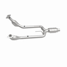 Load image into Gallery viewer, MagnaFlow Direct Fit Catalytic Converter Thunderbird-Cougar 95-96 - 23343