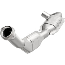 Load image into Gallery viewer, MagnaFlow Direct Fit Catalytic Converter 01 Ford Trucks 4.6L - 51171