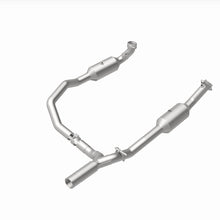 Load image into Gallery viewer, MagnaFlow 17-18 Ford E-350 6.8L Direct Fit Converter - 280014