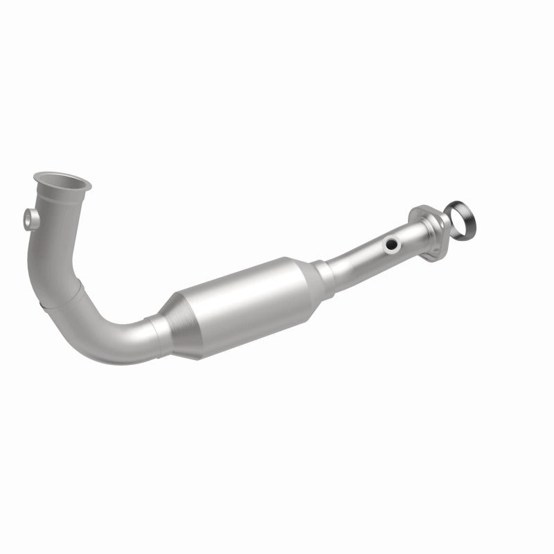 MagnaFlow Direct Fit Catalytic Converter OEM 2004 Jeep Liberty Underbody - 4551583