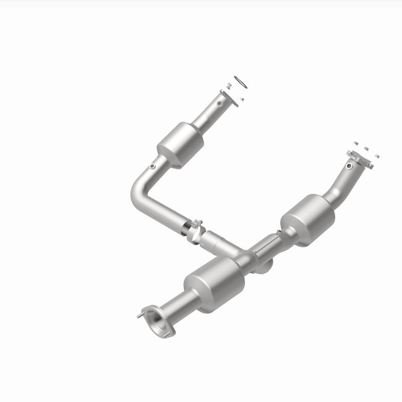 MagnaFlow 18-20 Chevrolet Express 2500 Single Underbody 4.3L Direct Fit Catalytic Converter - 280210