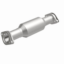 Load image into Gallery viewer, Magnaflow 07-10 Kia Sedona 3.8L California Grade CARB Compliant DF Catalytic Converter - 5592447