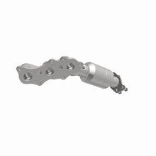 Load image into Gallery viewer, MagnaFlow Direct Fit Catalytic Converter 10-12 Toyota FJ/4Runner 4.0L - 51228