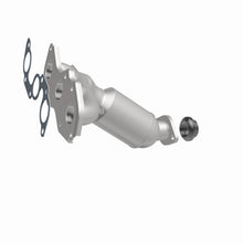 Load image into Gallery viewer, MagnaFlow 2011 Toyota Sienna V6 3.5L Direct Fit Catalytic Converter - 52556