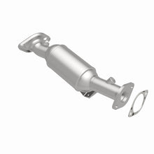 Load image into Gallery viewer, MagnaFlow 10-11 Soul 1.6L Underbody Direct Fit Converter - 52860