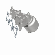 Load image into Gallery viewer, MagnaFlow Direct Fit Catalytic Converter 07-09 Hyundai Santa Fe 2.7L - 51280