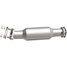 Load image into Gallery viewer, MagnaFlow 07-09 Hyundai Santa Fe 3.3L Direct Fit Converter - 5592426