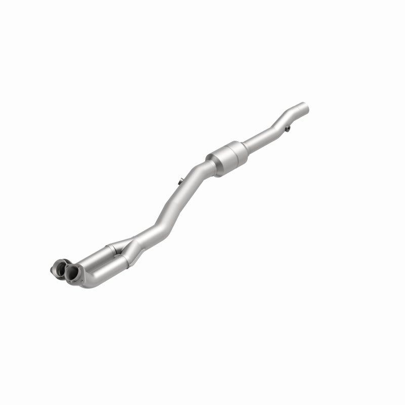 MagnaFlow Direct Fit Catalytic Converter 96-97 BMW 840 4.4L Driver Side - 24130