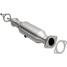 Load image into Gallery viewer, MagnaFlow Direct Fit Catalytic Conv OEM Grade Federal EPA Compliant 10-13 Kia Forte / Forte Koup - 21-161