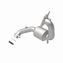 Load image into Gallery viewer, MagnaFlow Direct Fit Catalytic Converter 2015 Juke L4 1.6L OEM - 52439