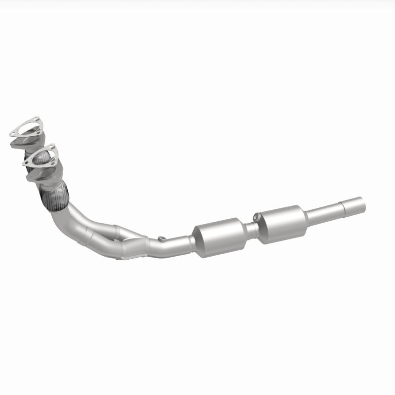 MagnaFlow Direct Fit Catalytic Converter 02-05 Golf 2.8L Underbody - 52289
