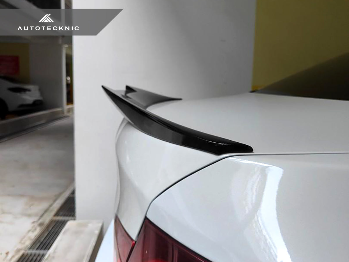 AutoTecknic Dry Carbon M4S Trunk Spoiler - BMW F10 M5 | 5-Series