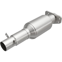 Load image into Gallery viewer, MagnaFlow California Grade Catalytic Converter Direct Fit 91-92 Oldsmobile Bravada V6 4.3L - 3391486